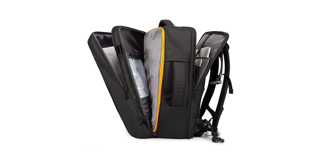 BANGE Skyla 1909 travel backpack opened in layers, with room for a laptop, a tablet and clothes for a weekend away