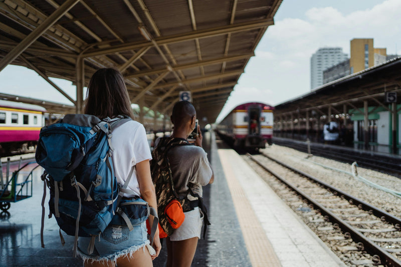 Women's Travel Backpacks: Essential Features Guide for Female Travelers
