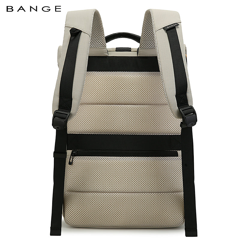 Bange Rollo 3126 interior with 15.6 inch laptop sleeve