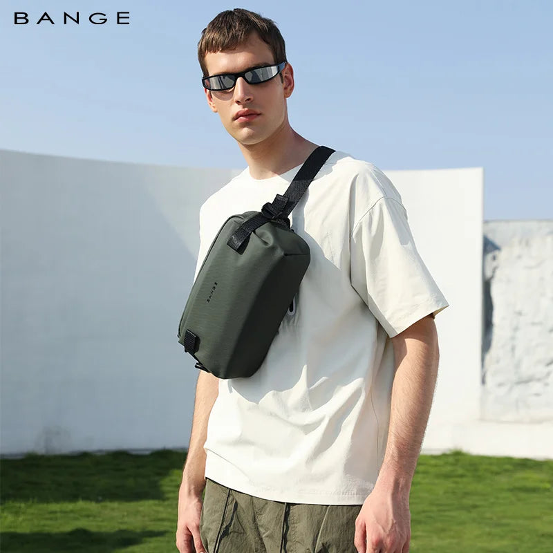 BANGE 7837 shoulder bag green worn